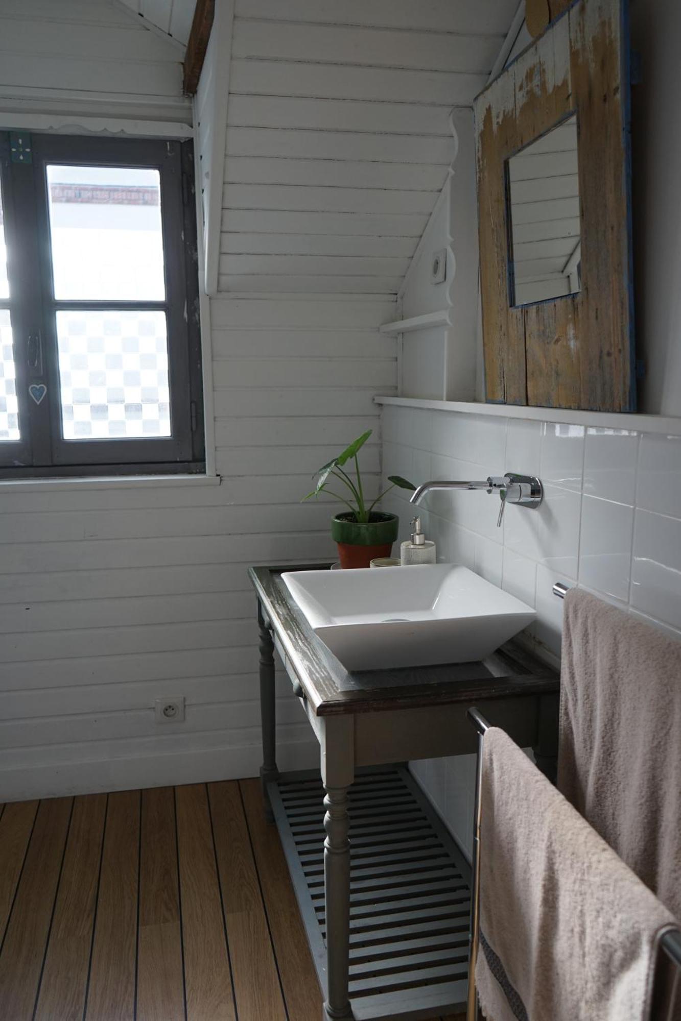 La Villegiature クタンス 部屋 写真